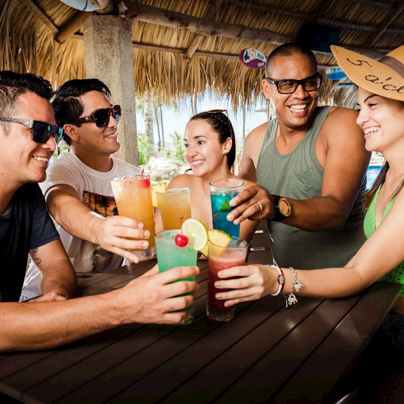 Paquete Celebre Su Jubilación - Margaritaville Beach Resort Playa Flamingo, Costa Rica